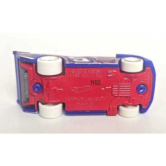 HOT WHEELS 2012 MAXIMUM LEEWAY #5 1:64 DIECAST RACE CAR - Picture 5 of 6